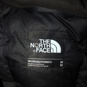 Women’s Black North Face Metropolis Parka